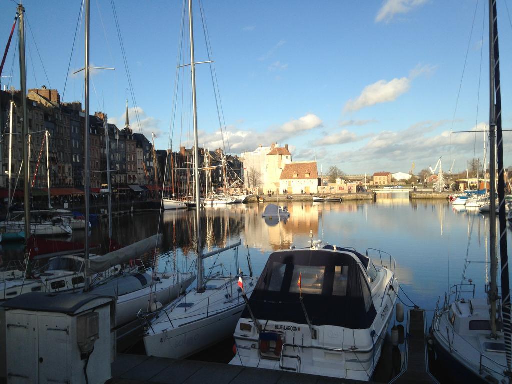 Cote Saint-Leonard - Honfleur Apartment Стая снимка